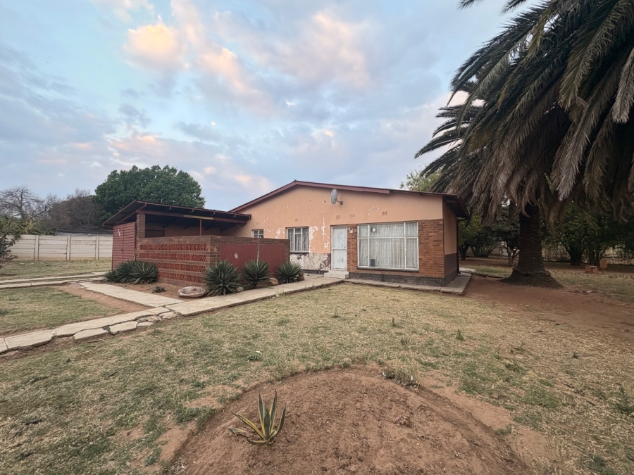 3 Bedroom Property for Sale in Roosheuwel North West
